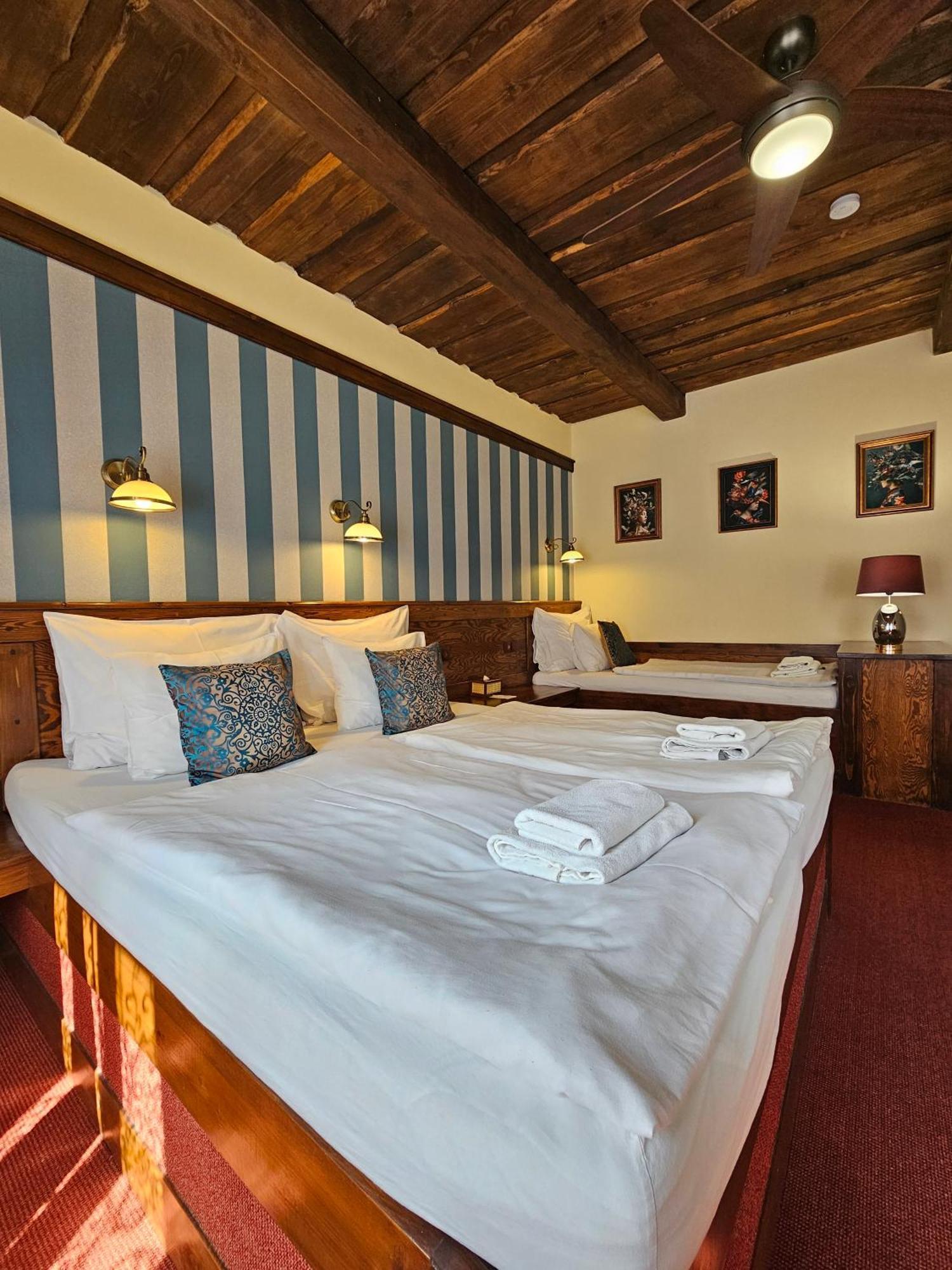 Hotel Galerie Roudnice nad Labem Bagian luar foto